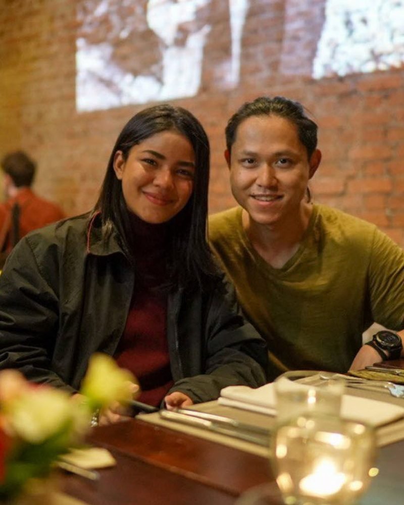Client with girlfriend, present day